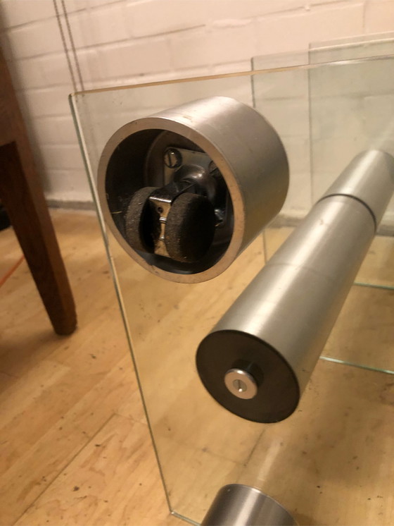 Image 1 of TV-Schrank im Spektraldesign