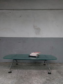 Couchtisch aus Milchglas von Antonio Citterio für Vitra