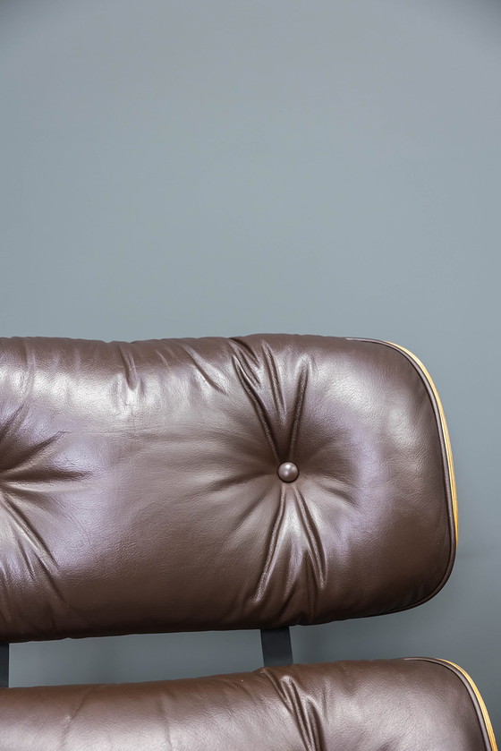 Image 1 of Eames Lounge Chair + Ottomane