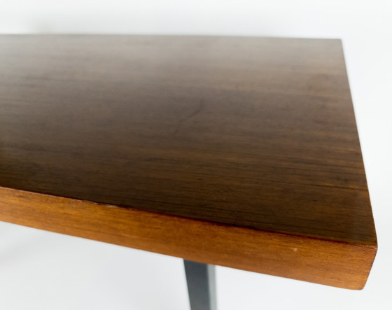 Image 1 of Retro Beistelltisch – Vintage – glattes Teakholzfurnier – Metall – 60er Jahre