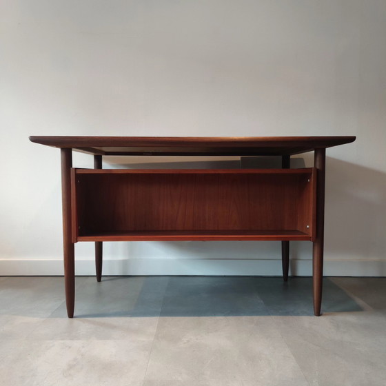 Image 1 of Hulmefa Tijsseling Schreibtisch