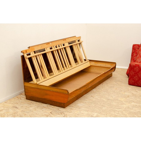 Image 1 of Vintage 3-Sitzer-Sofa aus nussbaumfurniertem Holz von Jindrich Halabala für Up Závody, Tschechoslowakei 1950