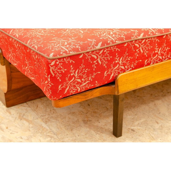 Image 1 of Vintage 3-Sitzer-Sofa aus nussbaumfurniertem Holz von Jindrich Halabala für Up Závody, Tschechoslowakei 1950