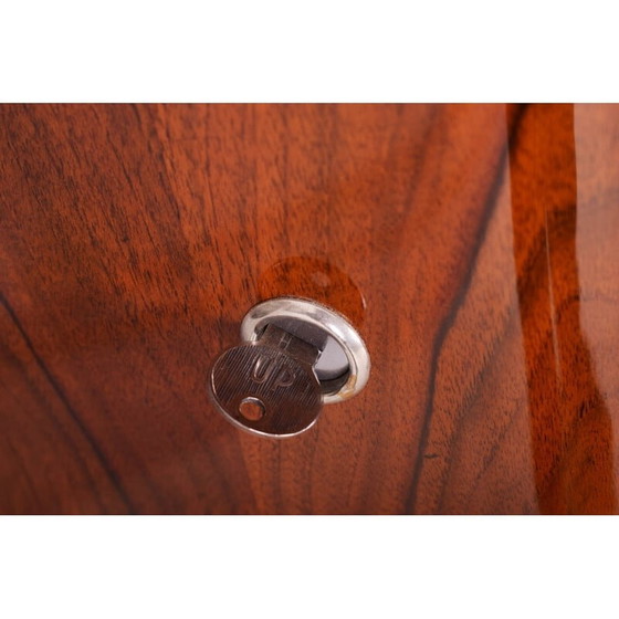 Image 1 of Bücherregal aus Nussbaumholz von Halabala für Up Závody, 1930