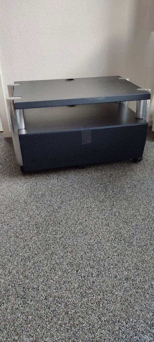 TV-Schrank Design blau mit Metall