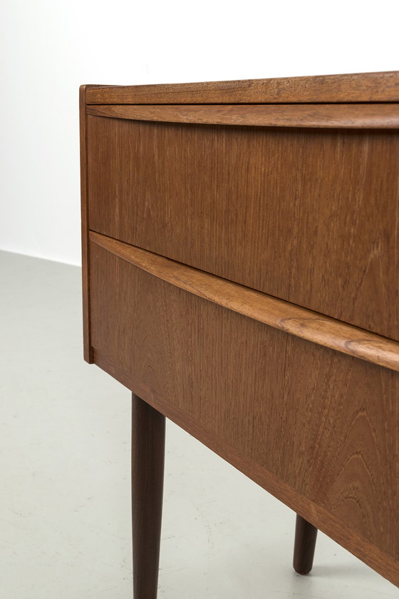 Image 1 of Vintage Schrank mit 2 Schubladen