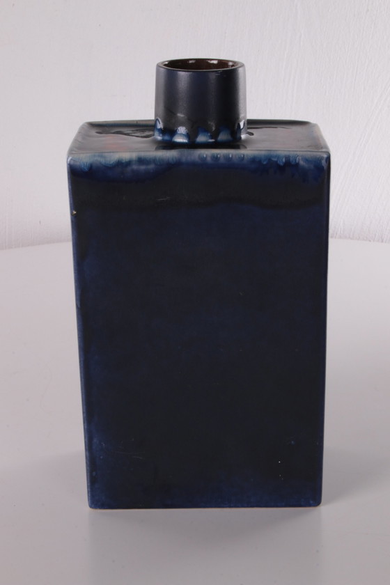 Image 1 of Zeitlose Keramikvase in Blau und Rot