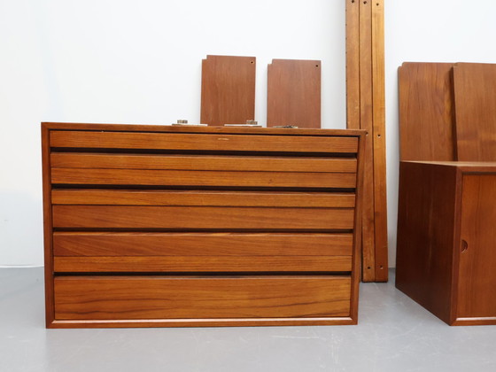 Image 1 of Vintage-Wandsystem Poul Cadovius in Teakholz