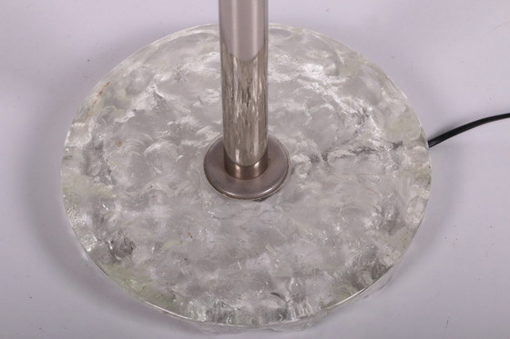 Image 1 of Große Stehleuchte mit Chromstiel und 3 Lichtpunkten im Schirm von Temde