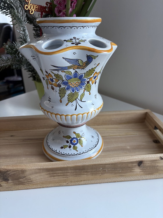 Image 1 of Vase Moustiers