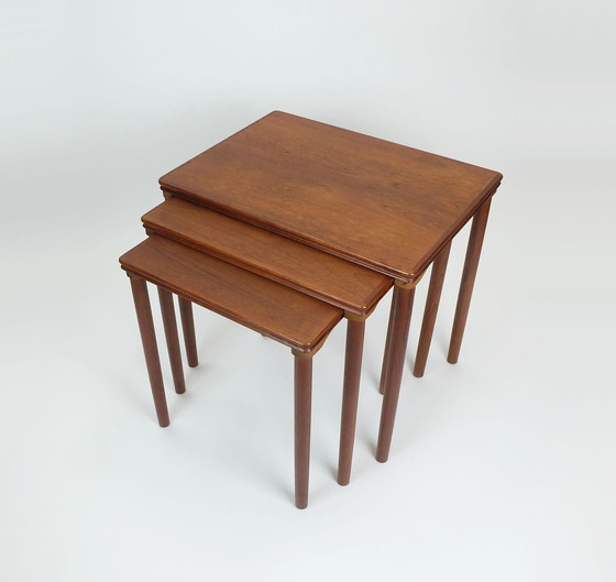 Image 1 of Dänische Moderne Teakholz Nisttische 3 Beistelltische Früh 1960S