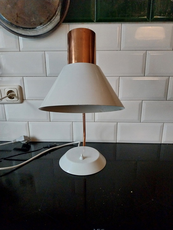 Image 1 of 1 X Satz von 2 tschechischen Weiß mit rotem Kupfer Tischlampen 1960'S