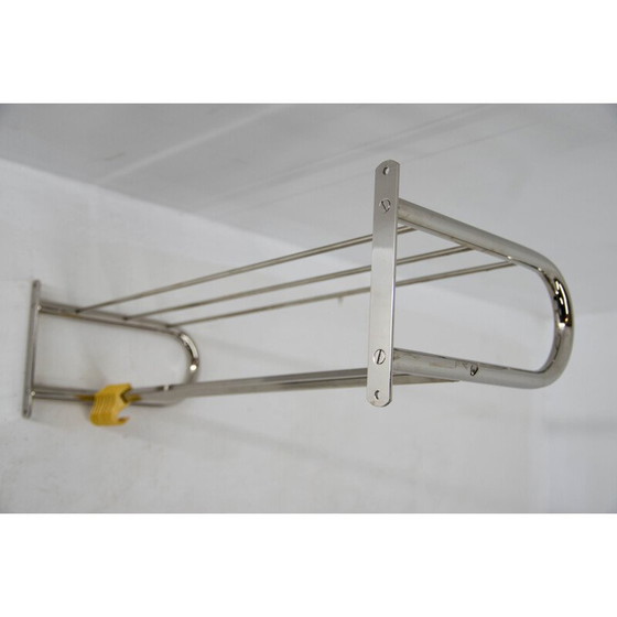 Image 1 of Bauhaus-Wandgarderobe, 1920er Jahre