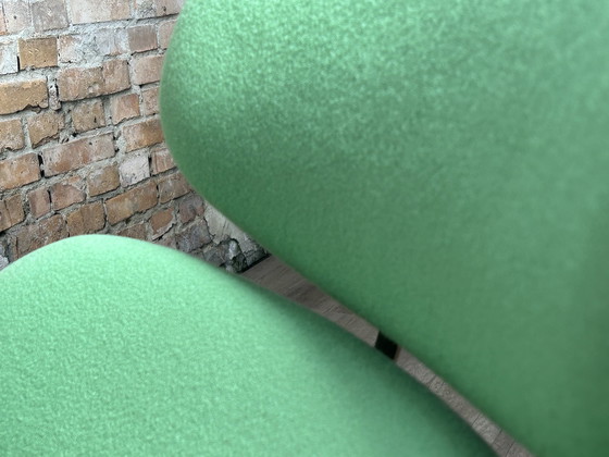 Image 1 of Artifort Große Tulpe grün