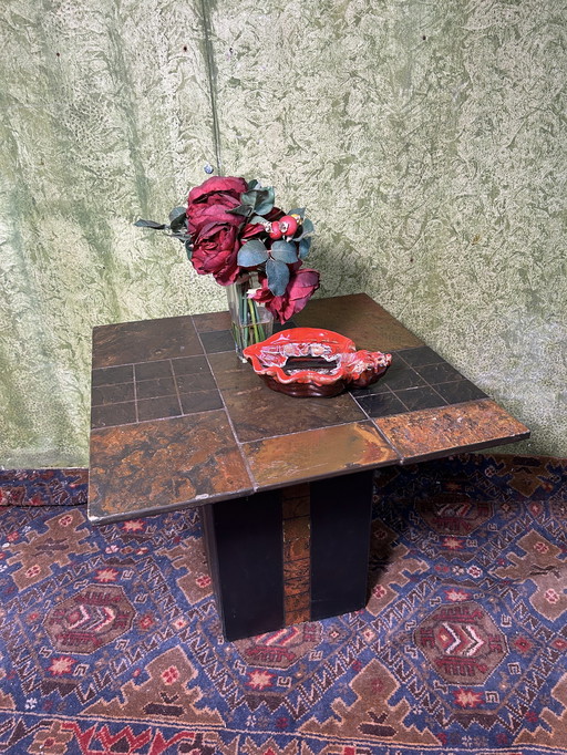 Brutalistischer Retro-Couchtisch aus Schiefer