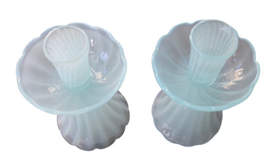 Image 1 of Paar Kerzenständer aus Murano-Opalglas