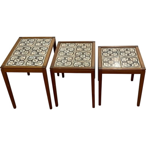 Dänische Vintage-Nesting-Tische mit Kachel-Inlay, 1970er Jahre