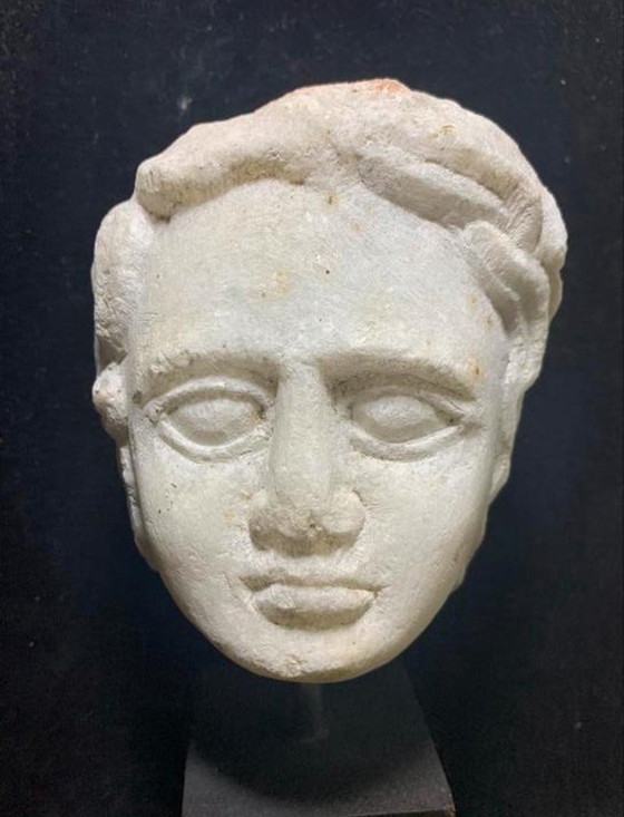 Image 1 of Marmorkopf auf Sockel