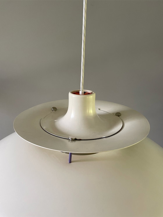Image 1 of Louis Poulsen PH5 weiße Ausgabelampe