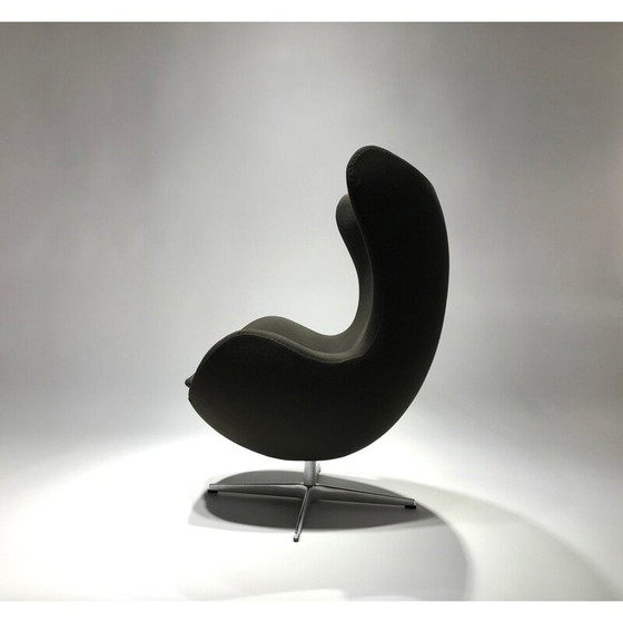 Image 1 of Vintage Egg Chair Ausgabe Fritz Hansen Design Arne Jacobsen 2010