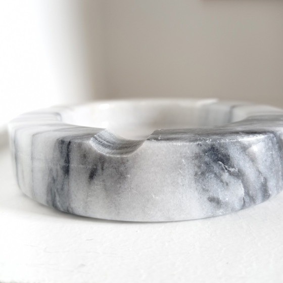 Image 1 of Aschenbecher Marmor Weiß