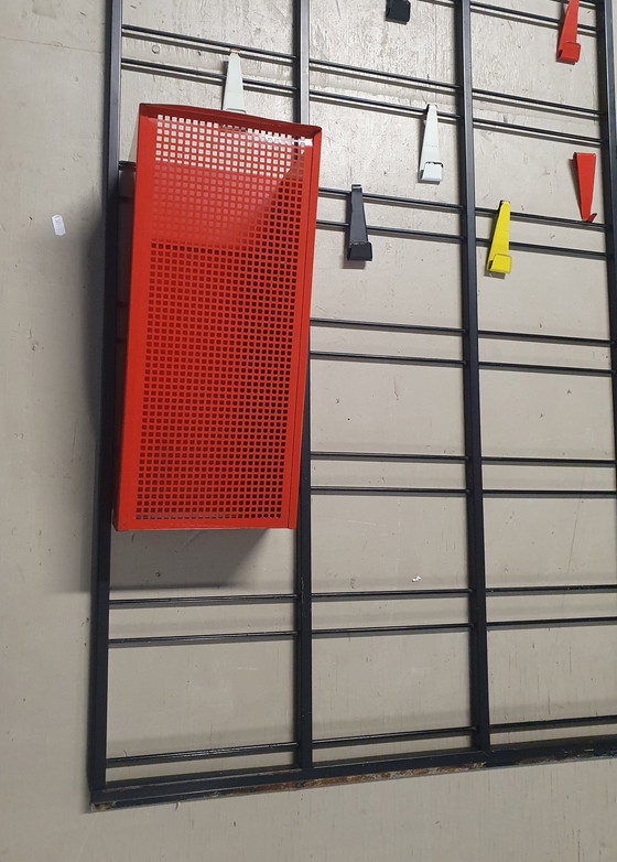 Image 1 of 1971 Vintage Pilastro Showroom Garderobe Garderobenständer