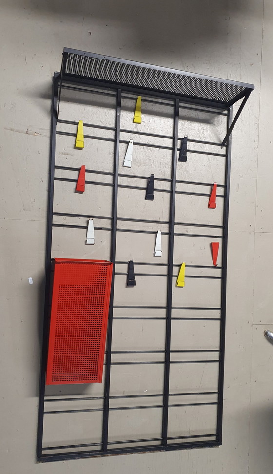 Image 1 of 1971 Vintage Pilastro Showroom Garderobe Garderobenständer