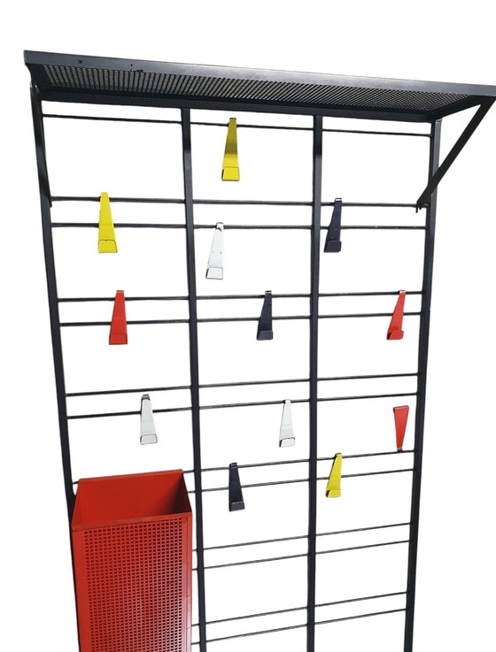 Image 1 of 1971 Vintage Pilastro Showroom Garderobe Garderobenständer