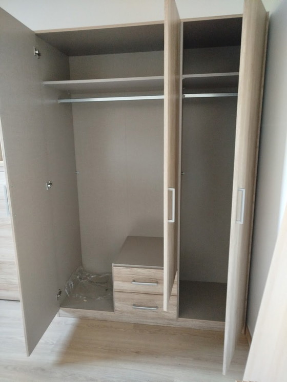 Image 1 of Komplettes Einzelzimmer mit Zustellbett und Kleiderschrank