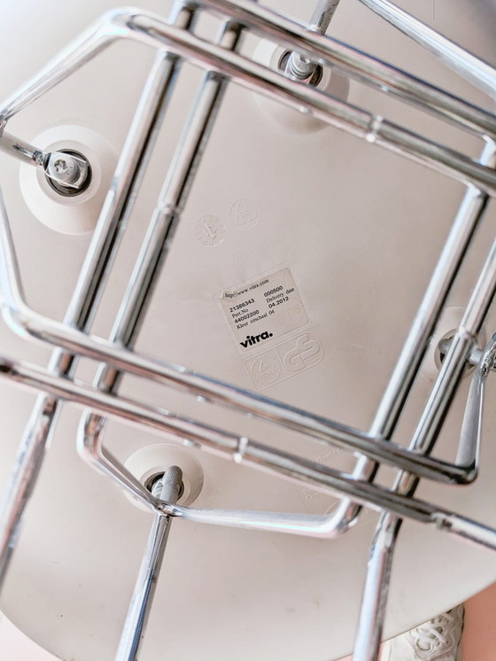 Image 1 of 2x Vitra Eames DSR Esszimmerstühle