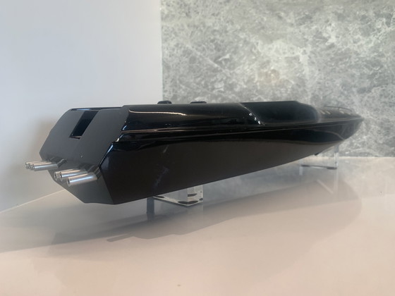 Image 1 of Offshore Gentleman's Racer von Serge Leibovitz