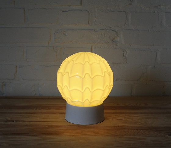 Image 1 of Beige Art-Deco-Deckenlampe von Thabur in Den Haag