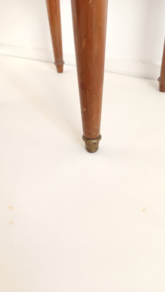 Image 1 of Antikes französisches (Nacht-)Kabinett mit Nussbaumfurnier und Messing