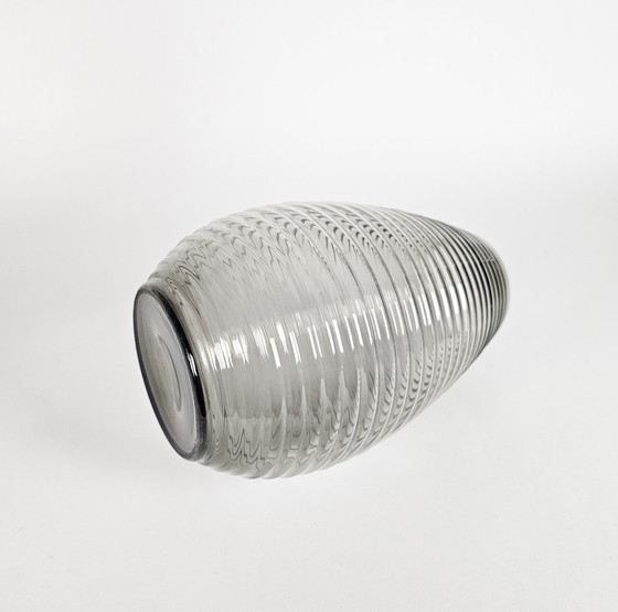 Image 1 of Glasfabrik Leerdam - A.D. Copier - Gerippte Vase - Tropfenförmig - Rauchglas - 1953