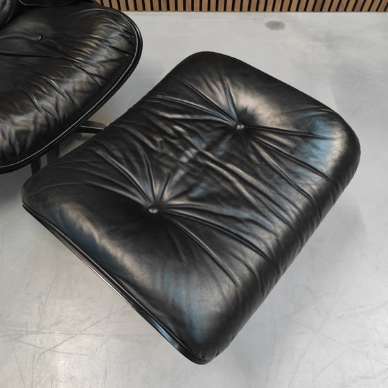 Image 1 of Herman Miller / Vitra Eames Lounge Chair + Ottomane (alle schwarz)