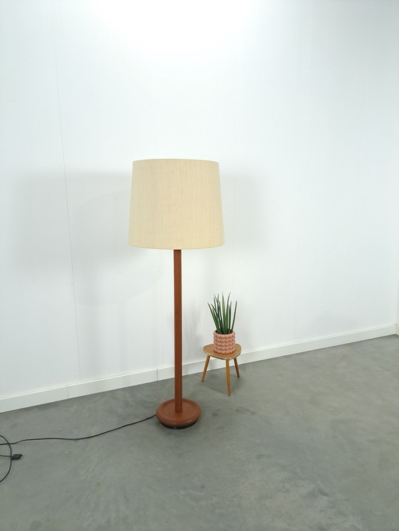 Image 1 of Teakholz dänisches Design Lampe Domus mit Schirm, Stehlampe