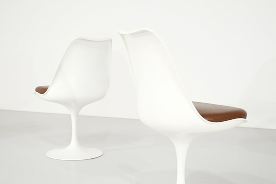 Image 1 of Stuhlset Modell "Tulpe" Von Eero Saarinen Für Knoll International, Usa 1957.