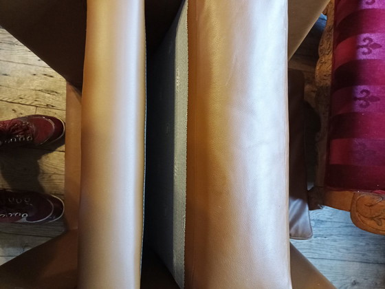 Image 1 of 4 Design-Sitze aus Leder