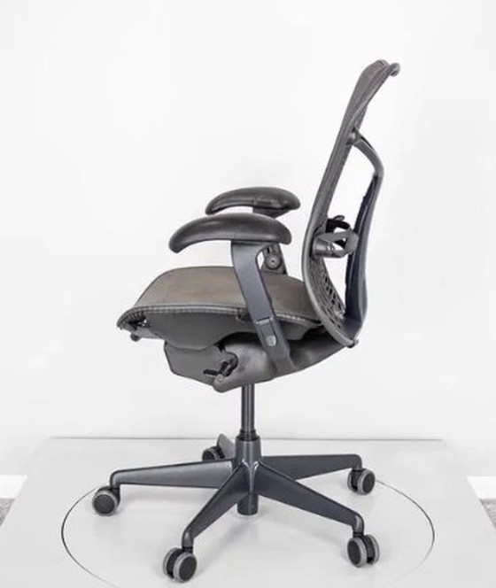 Image 1 of Herman Miller Mirra