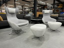 2 Leolux Caruzzo Plus Relax-Sessel mit weißem Ottoman 