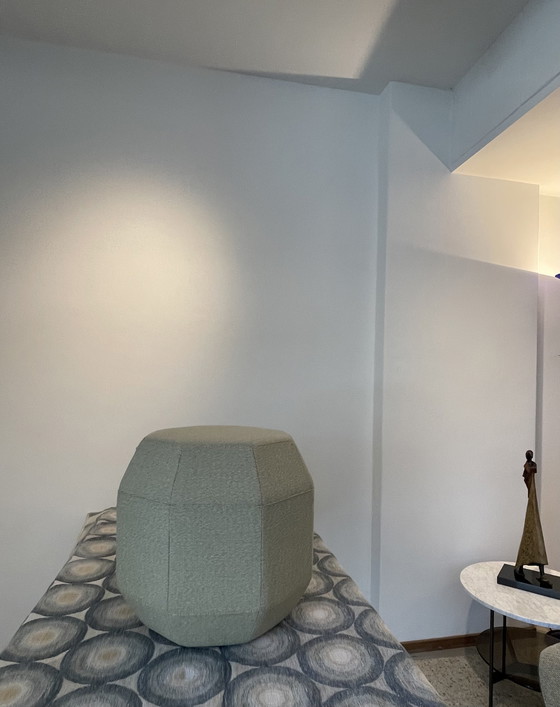 Image 1 of Leolux Amulett-Hocker