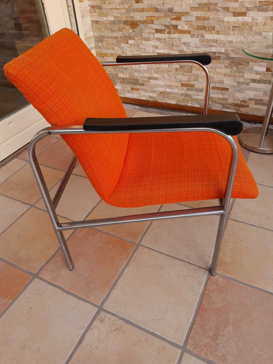 Image 1 of 2 EQUIS-Stühle