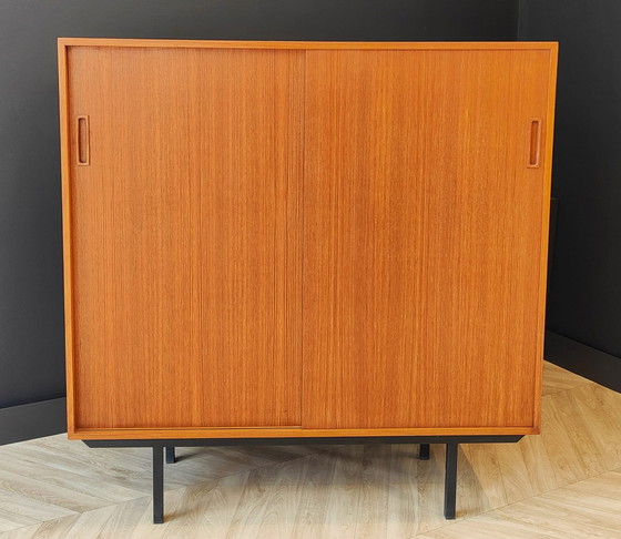 Image 1 of Kleiderschrank aus der Mitte des Jahrhunderts
