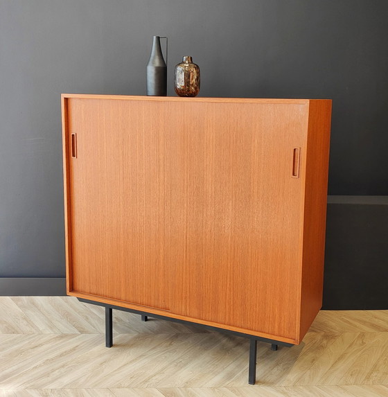 Image 1 of Kleiderschrank aus der Mitte des Jahrhunderts