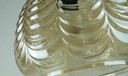 1960er Jahre ANHÄNGERLEUCHTE, bernsteinfarbenes Glas, Messing, Holz