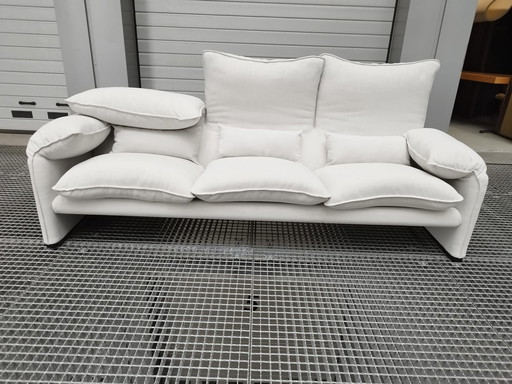 Cassina Maralunga 40 3-Sitzer-Sofa