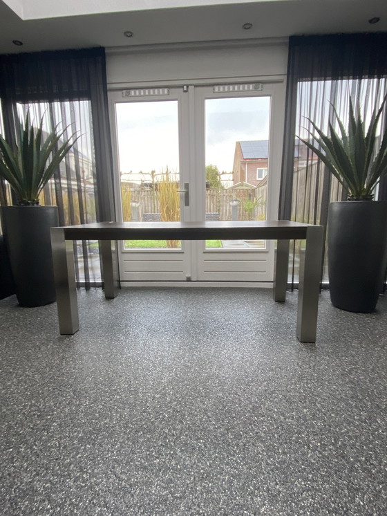 Image 1 of Esstisch Cross Mc Glan Eichenplatte mit Beinen aus Edelstahl