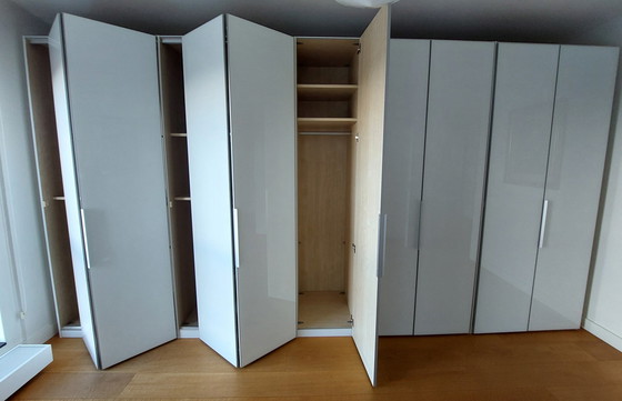 Image 1 of Nolte Cabinet Wall Odessa 3 Falttürenschränke und 1 Spiegelschrank