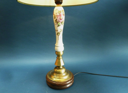 Tischlampe mit handgezogener Bierpumpe