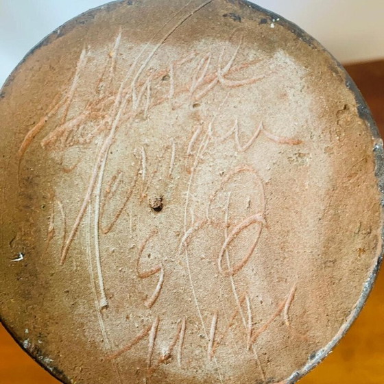 Image 1 of Konische Vase aus schwarz glasierter Erde mit Ringelmuster